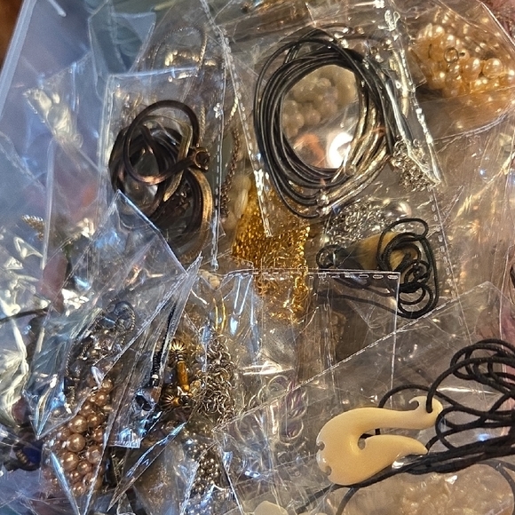 Assorted Jewelry Collection - Picture 1 of 1